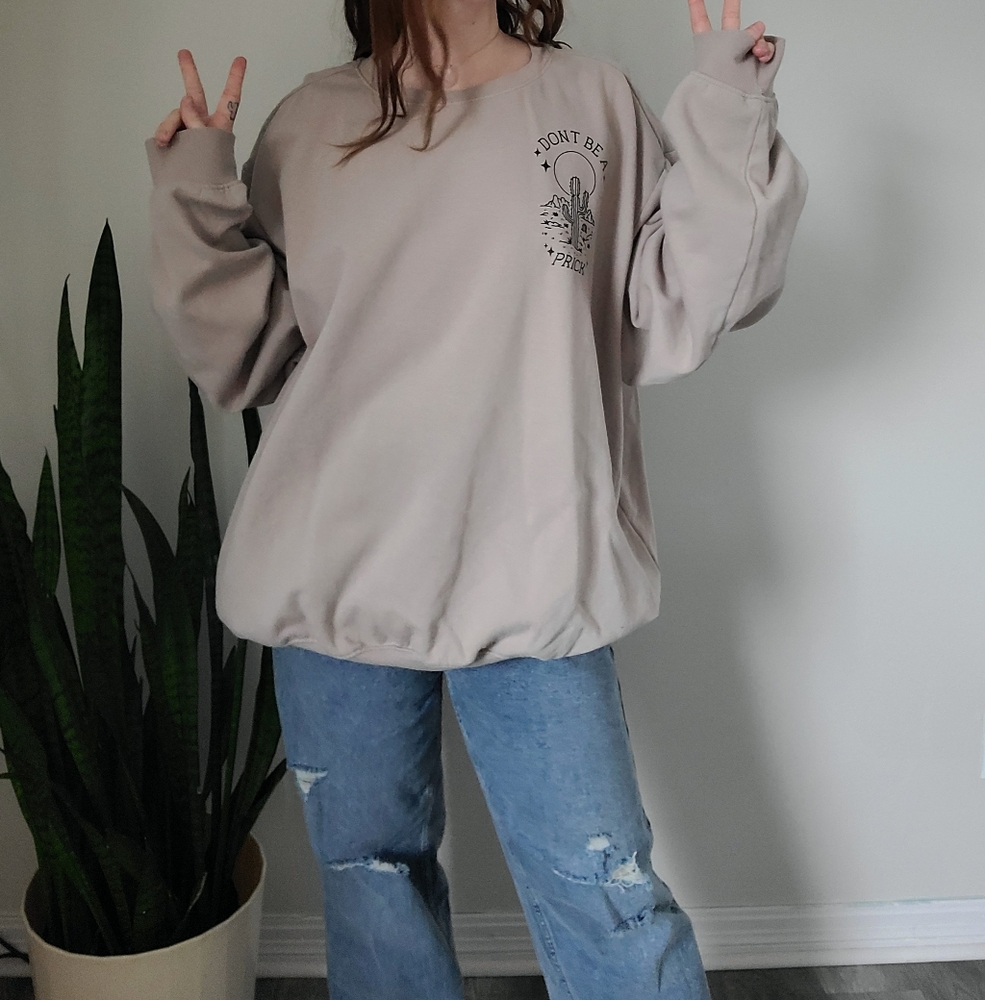 Women's Beige/Grey Graphic Sweatshirt